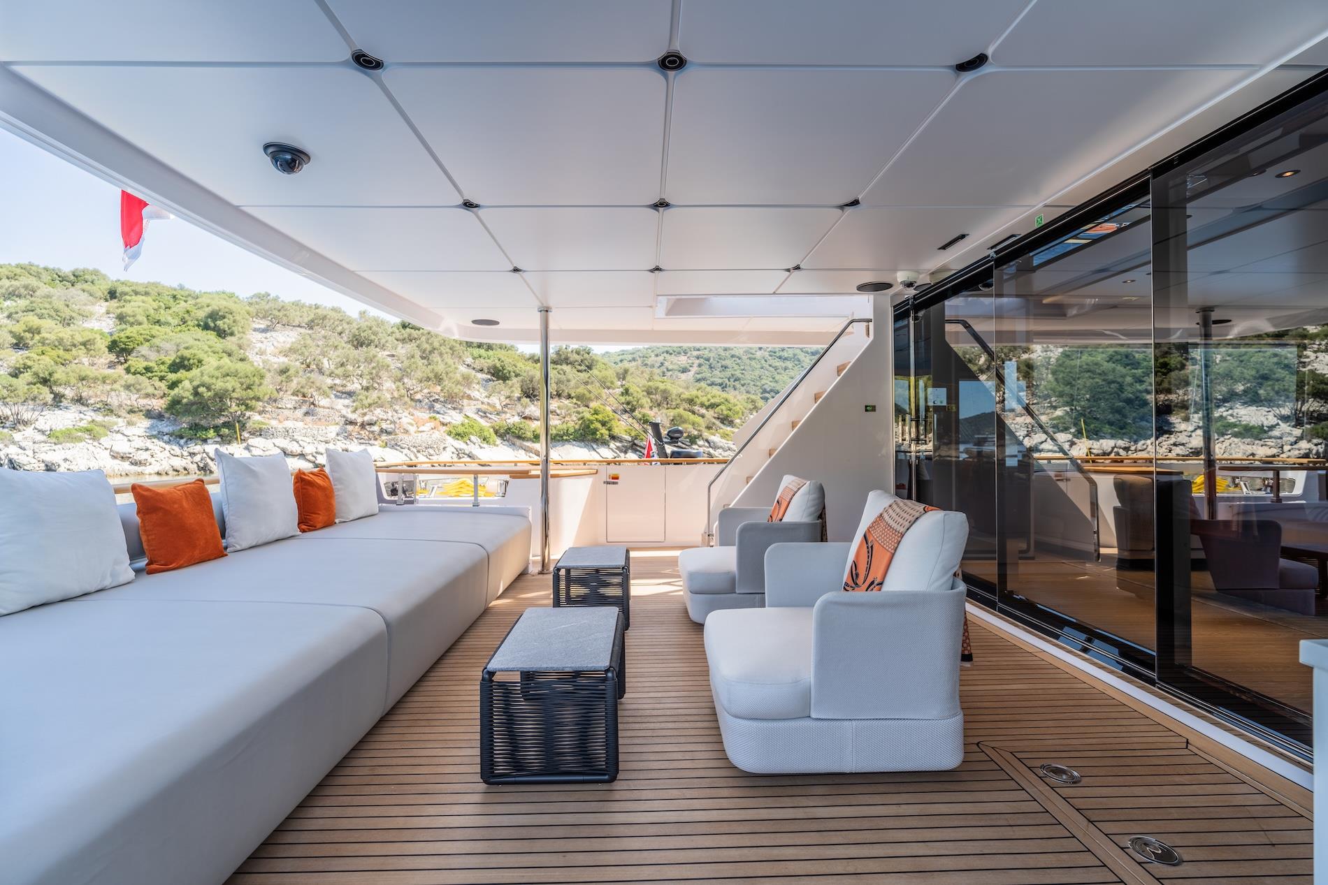 2024 CUSTOM LINE NAVETTA 30 